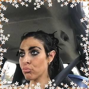 Meet your Posher, Stephany